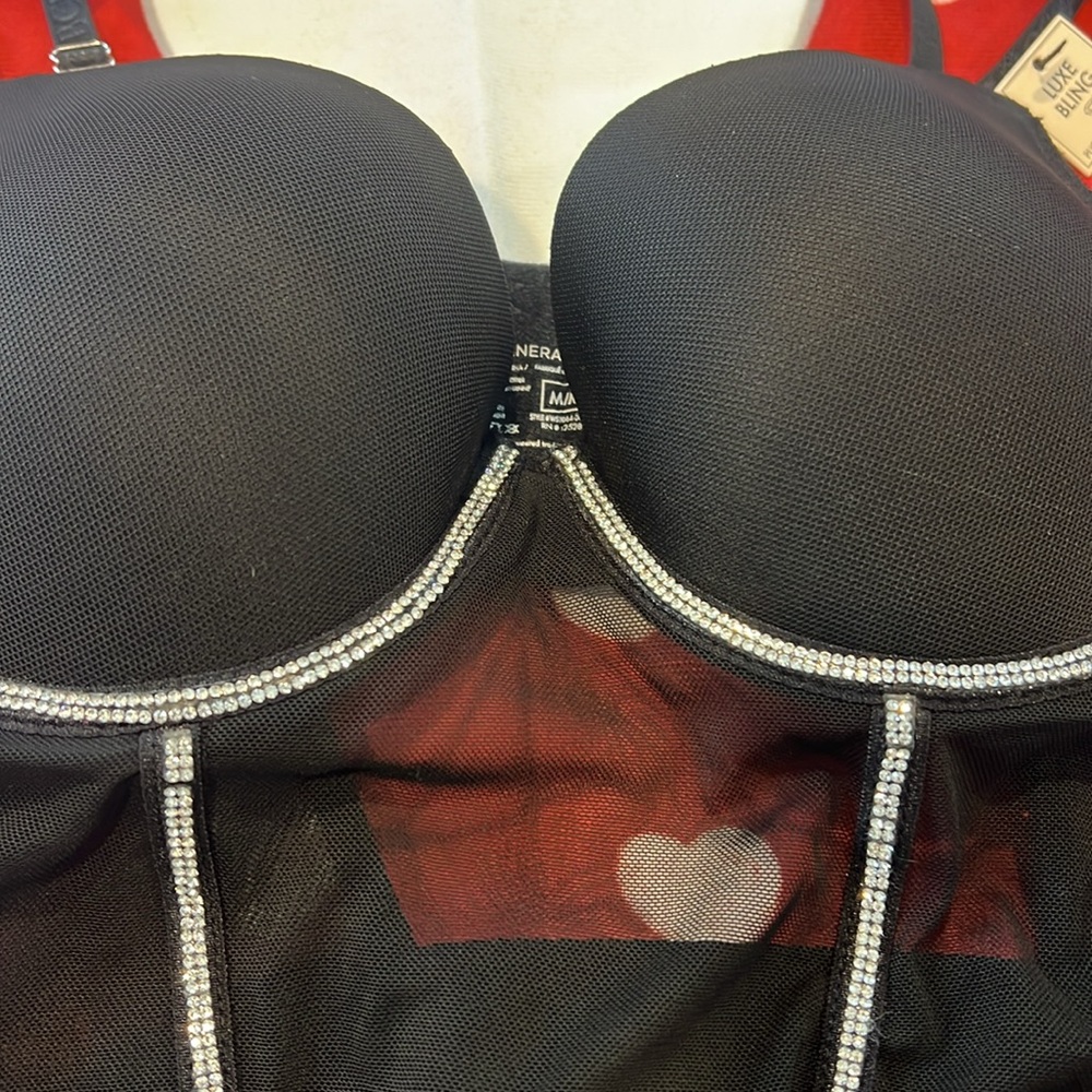 NWT Size Med. Black Bling push-up BCBG bodysuit. Snap closure - Picture 4 of 15